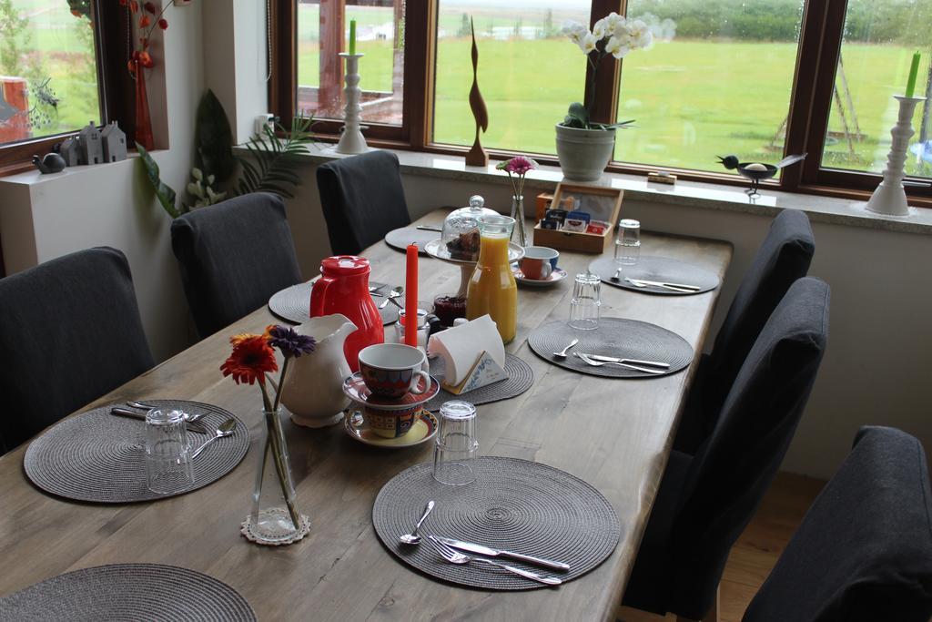 Great View Guesthouse - Jodisartun 4 Eyjafjaroarsveit ภายนอก รูปภาพ